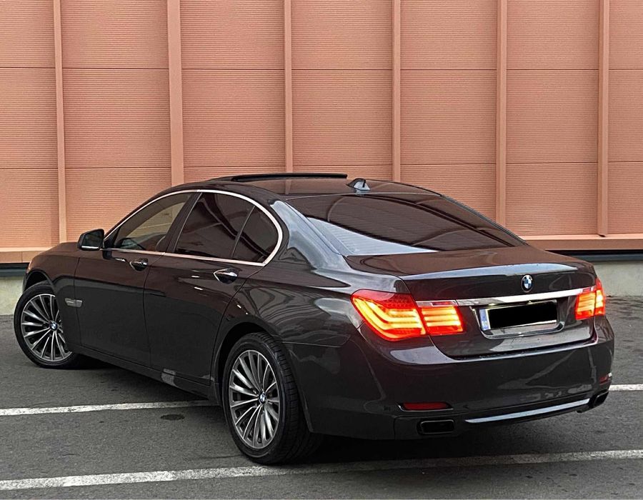 Dezmembrez/Dezmembrari Bmw Seria 7 F01 750I Europa