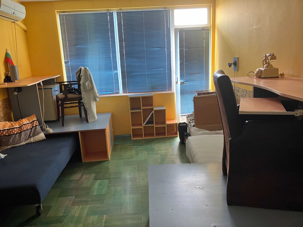 Продава се Четиристаен апартамент в Стара Загора, Център - 76 кв.м за 1316 €/кв.м - Снимка #1