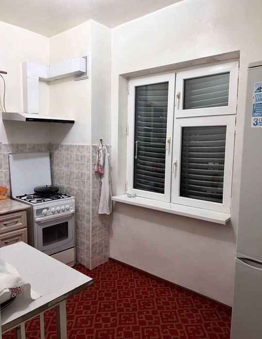 Срочно!Квартира на Себзар-Мечеть 2/6/9 общ пл 60м  с мебелью