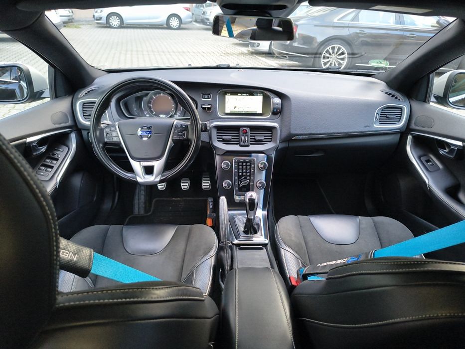 Volvo V40 Rdesign 2.0 Diesel euro 6 FULL. IMPECABIL!!