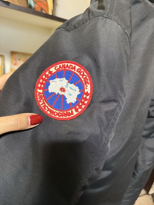 Яке Canada Goose