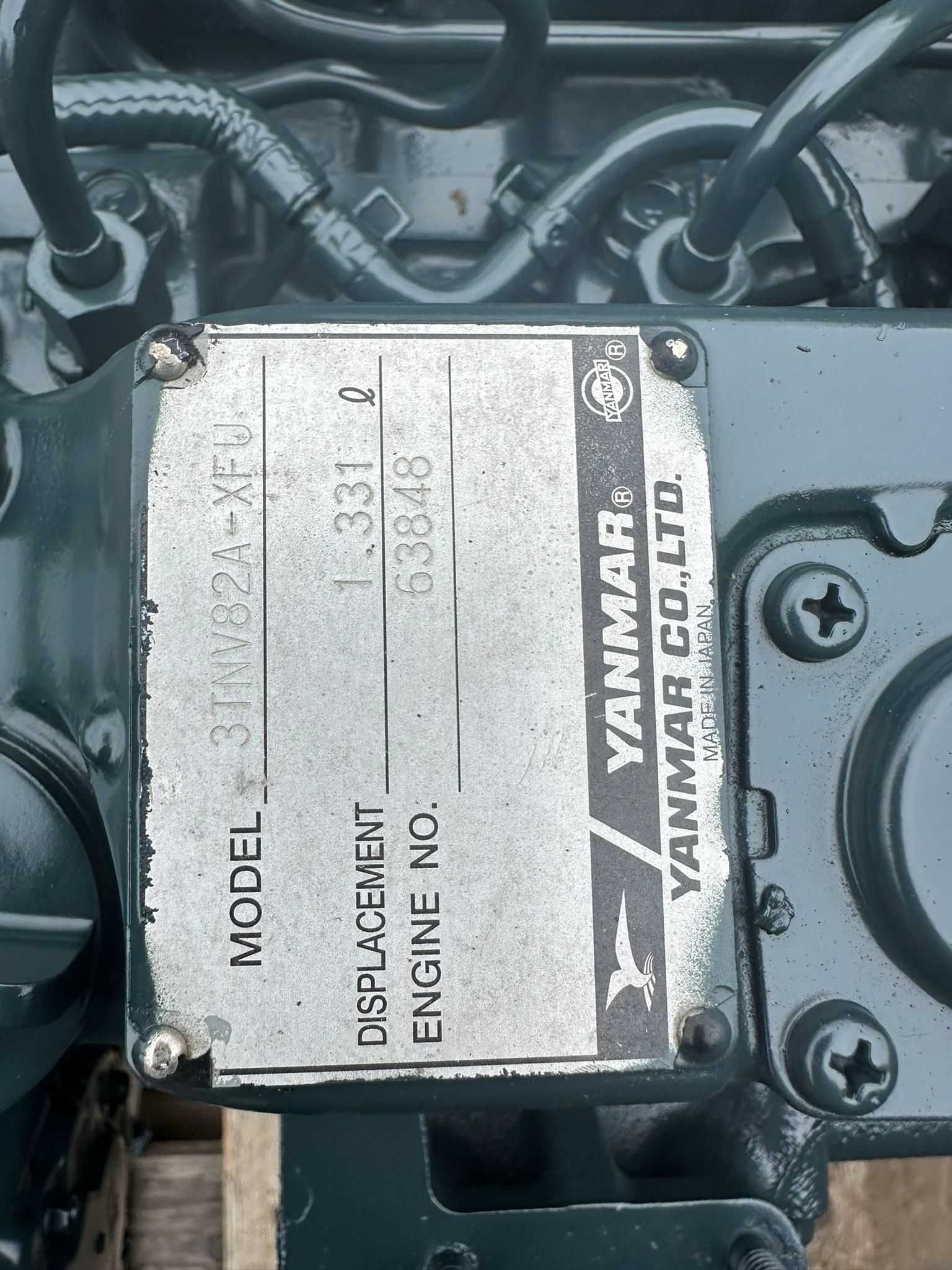 Motor Yanmar 3TNV82A