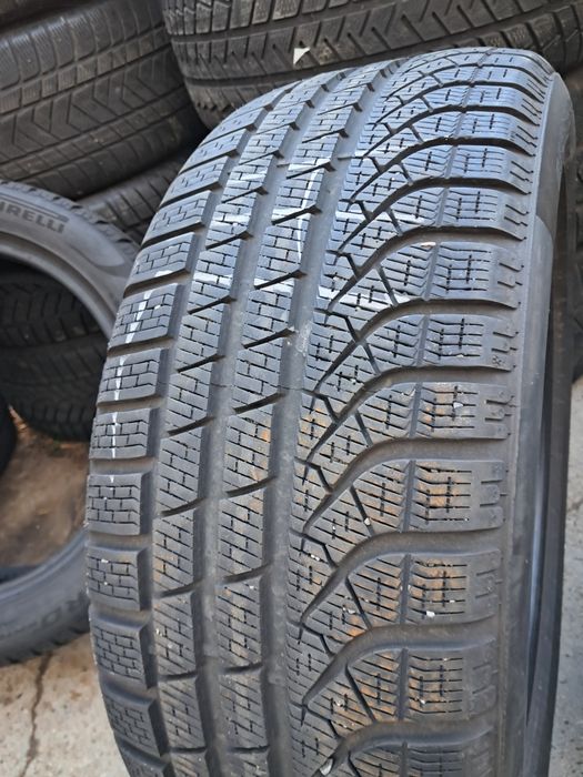 1xAnvelopa second iarna 235 50 R19 Pirelli PzeroWinter 7.3mm 2023