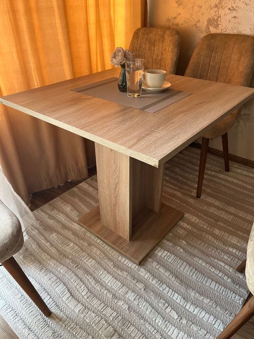 Трапезна маса 80/80