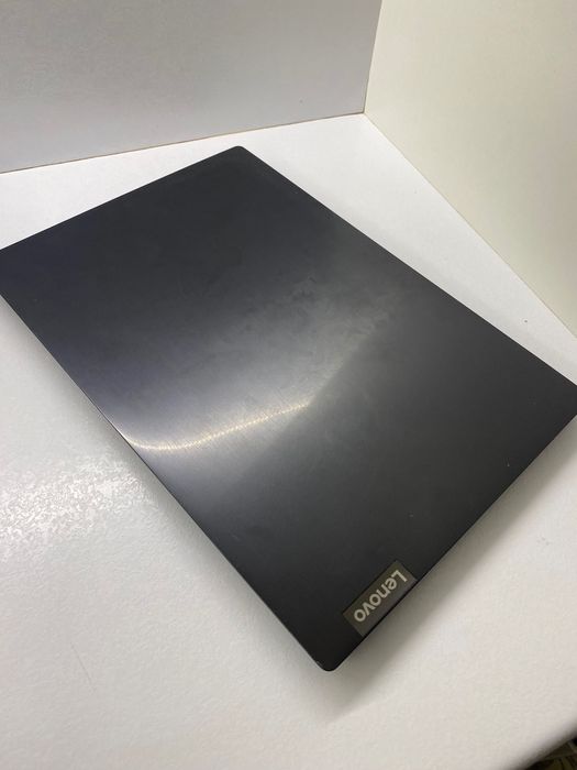 Noutbuk lenovo yaxshi xolatda