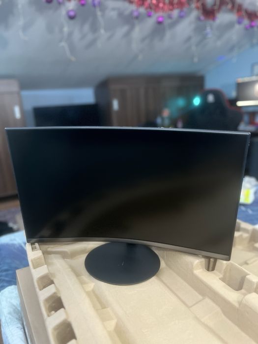 Monitor Samsung 24” 75Hz – Nou, nefolosit, cu cablu HDMI inclus