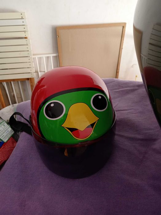 Детска каска за мотор