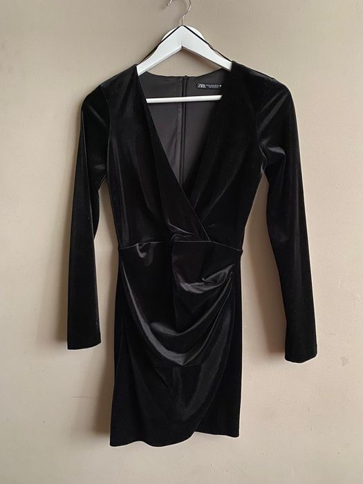 Велвет рокля Zara