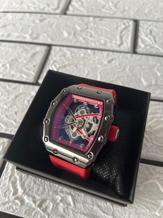 Наручные часы новые