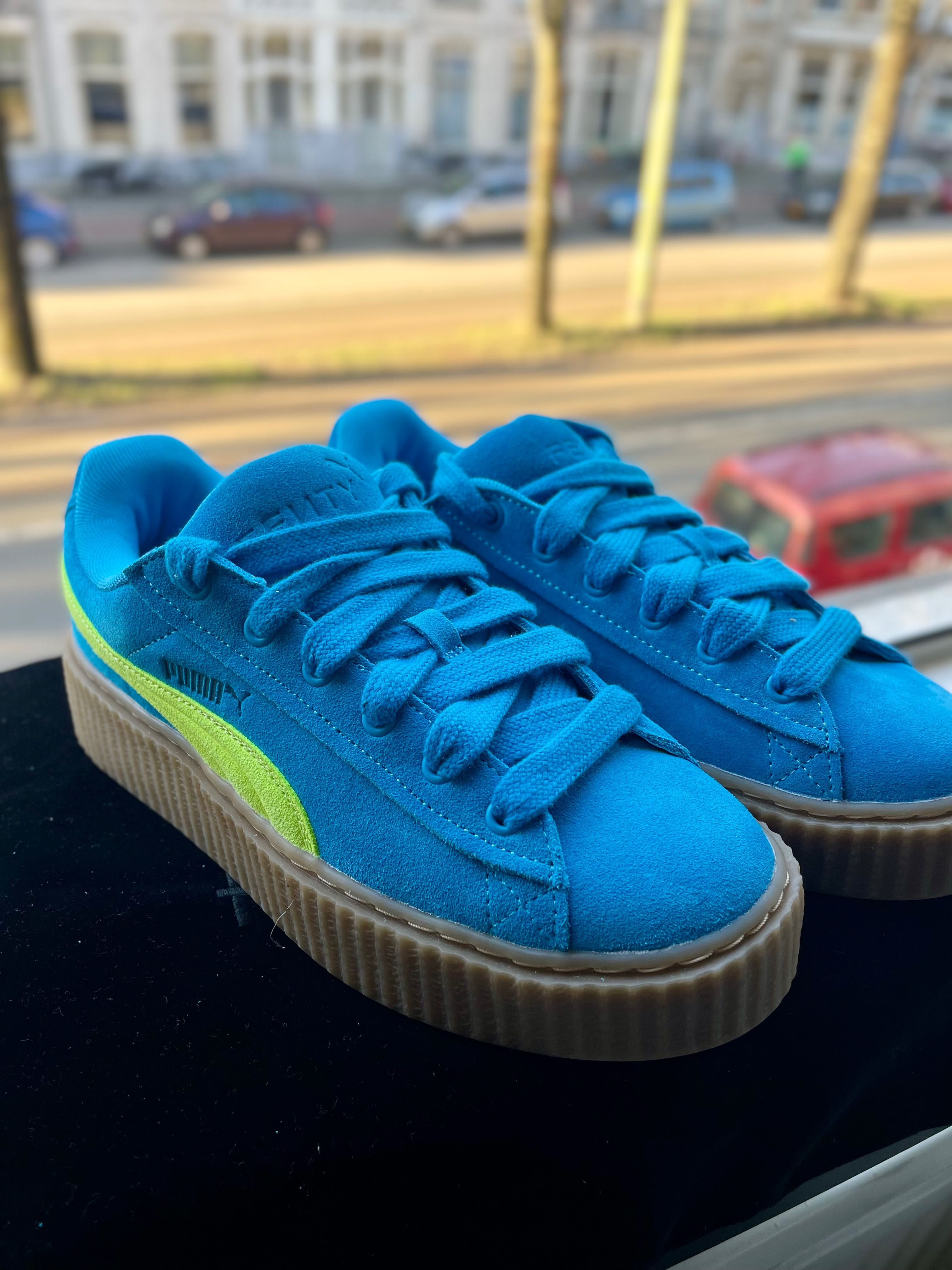 Маратонки PUMA нови , номер 40,5