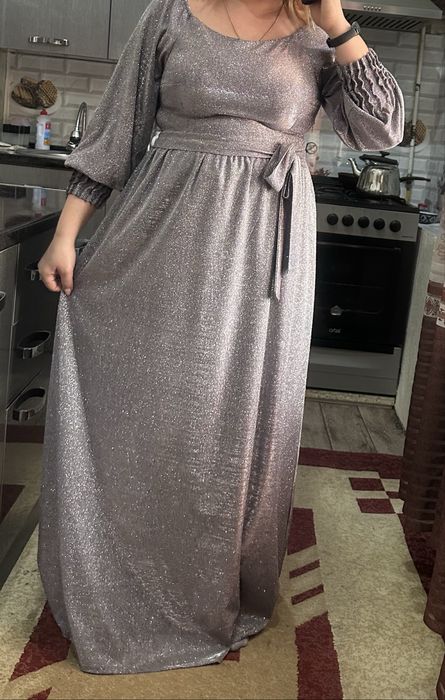 Продам новое вечерние платье