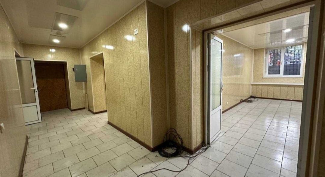 ЦУМ. Чимкентская . Аренда 120 м2. 1400 уе.
