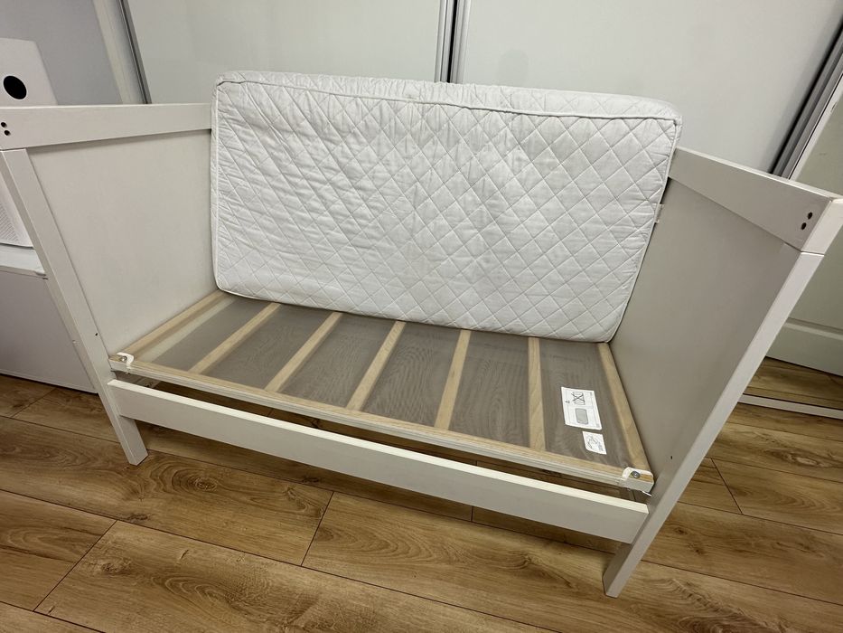 Vand patut Sundvik ikea + saltea+ bara Nattapa+ aparatori patut