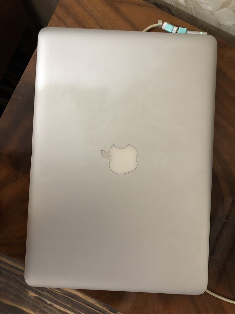 Продам Macbook pro 13