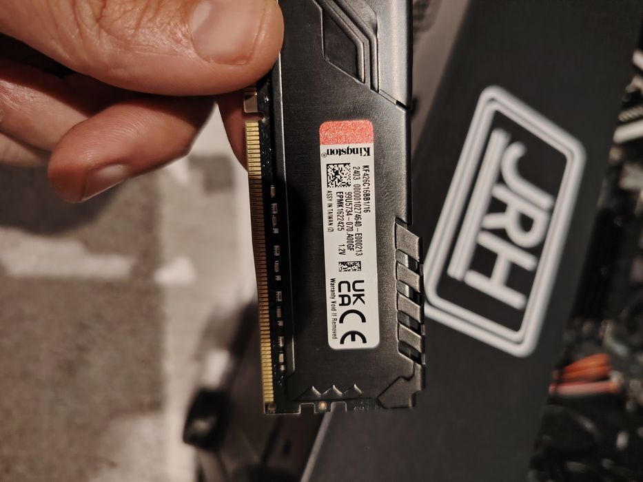 Unitate PC Gaming Intel I7 Gen8 16GB Rami