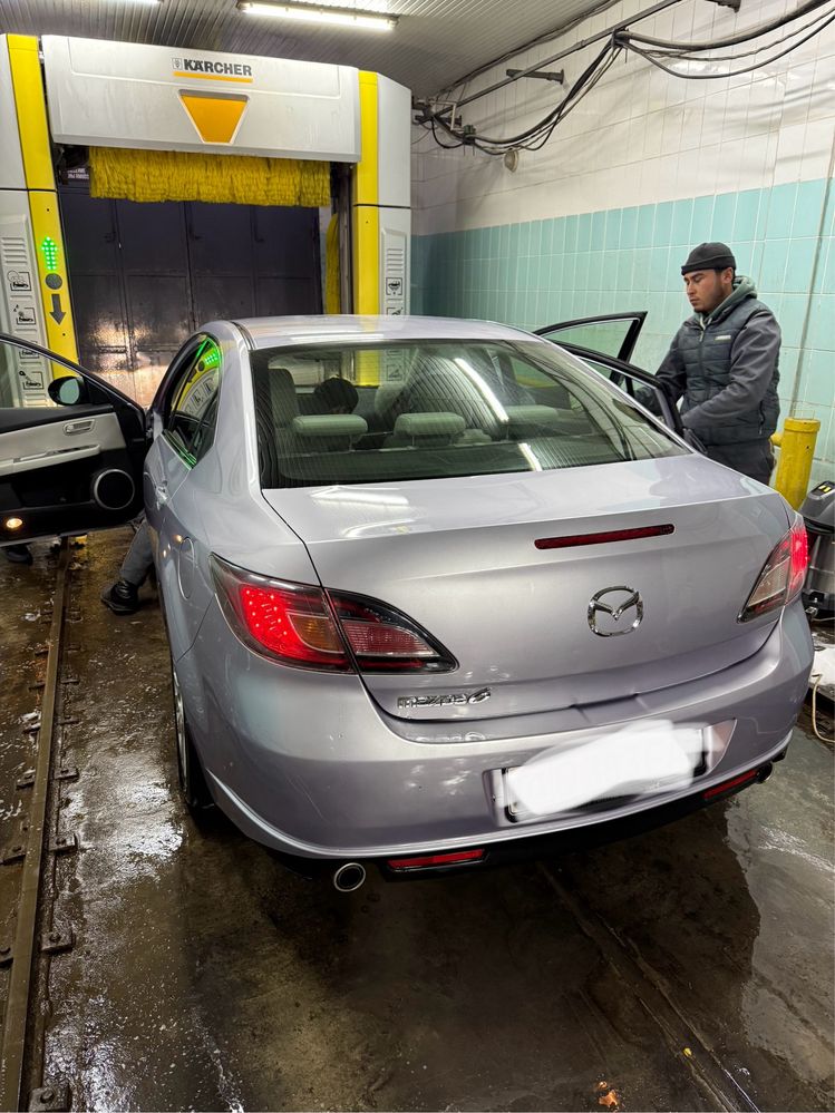 Продаётся автомобиль MAZDA 6 zoom-zoom