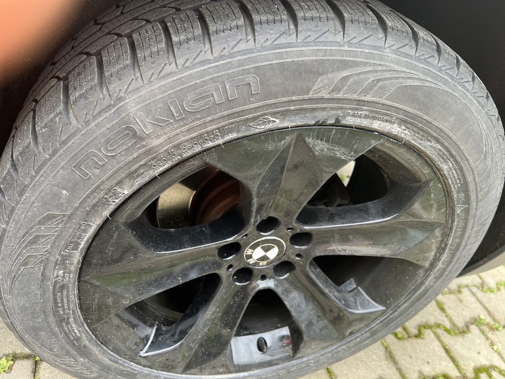 Vand anvelope de iarna cu  jante originale  BMW X6 E71