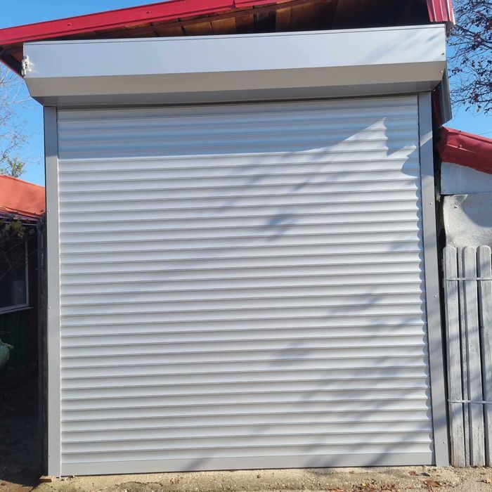 Usi de garaj rulou lamela 55 si 77