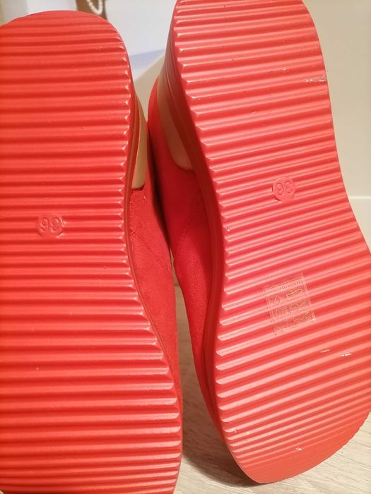 Pantofi dama sport eleganți de culoare roșie pe platforma