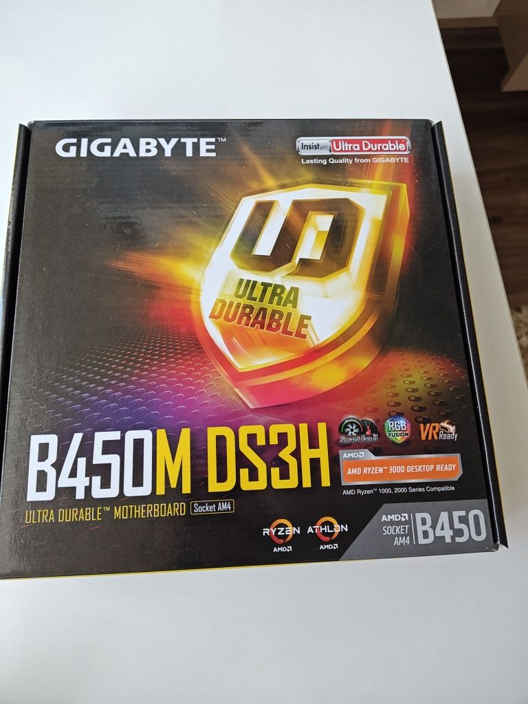 Placa de baza Gigabyte B450M DS3H