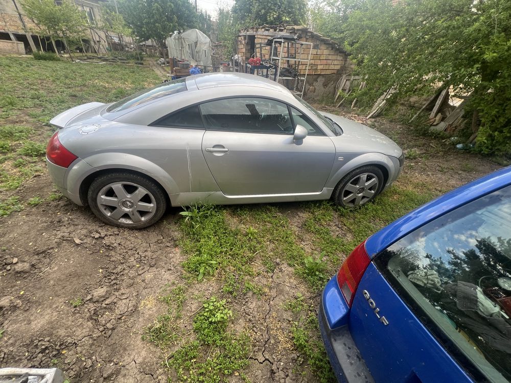 Ауди ТТ 1.8т 180 к.с. на части