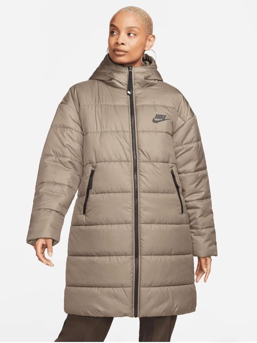 Nike яке НОВО