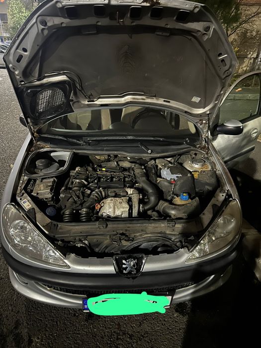 Vând Peugeot 206