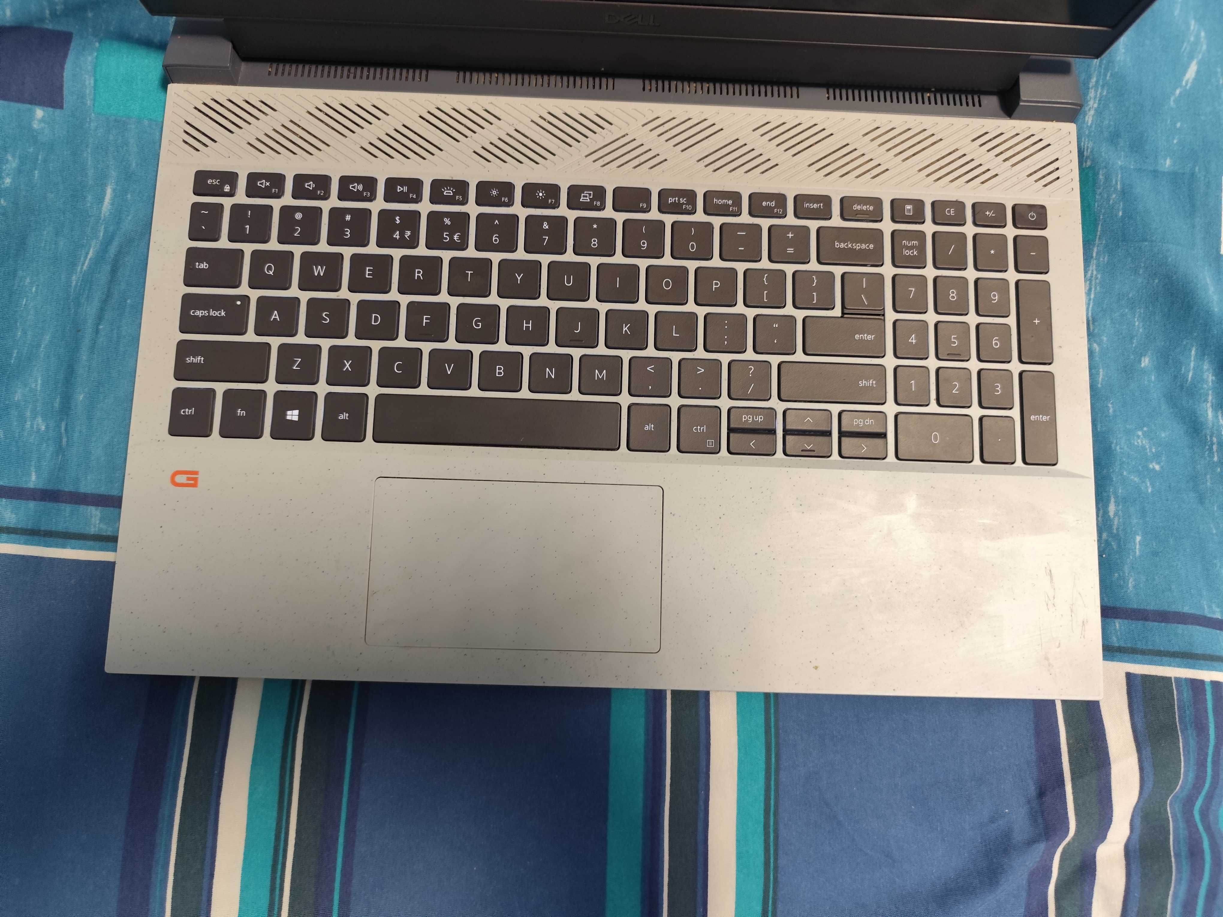 Лаптоп Dell G5 15 5511