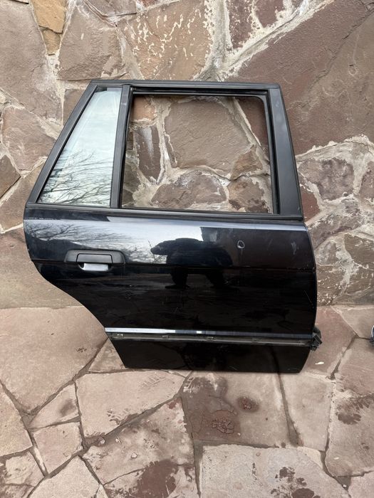 Двери на туринг BMW e34