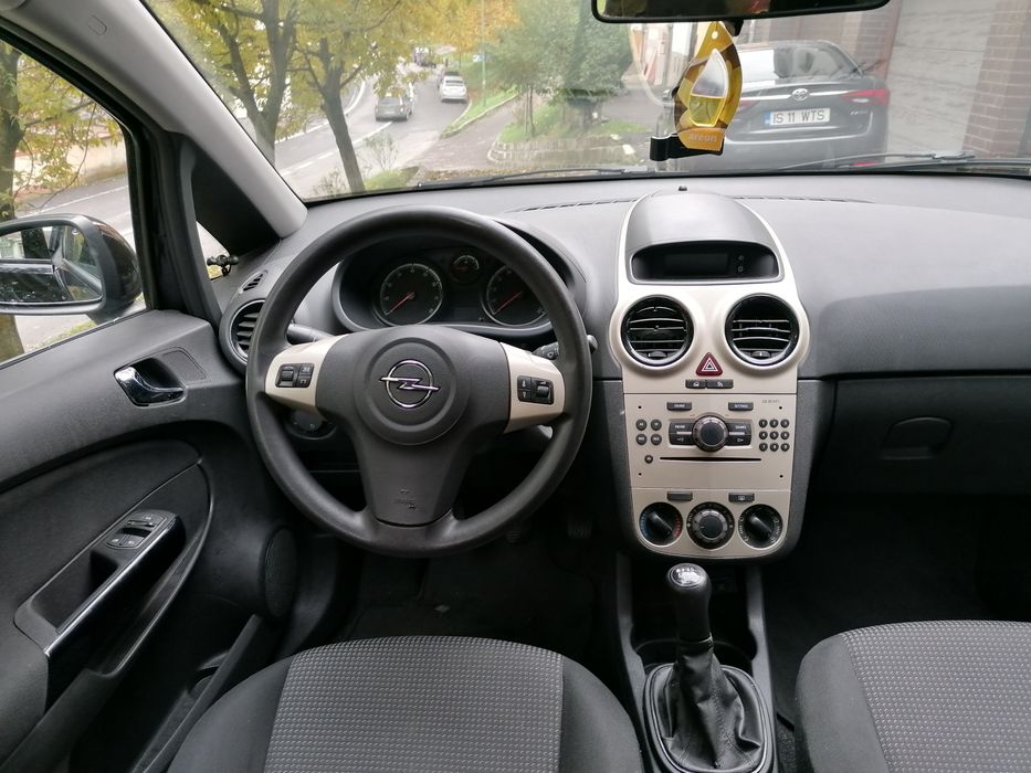 Opel Corsa D fabricație 2009  înmatriculat Rosmnia