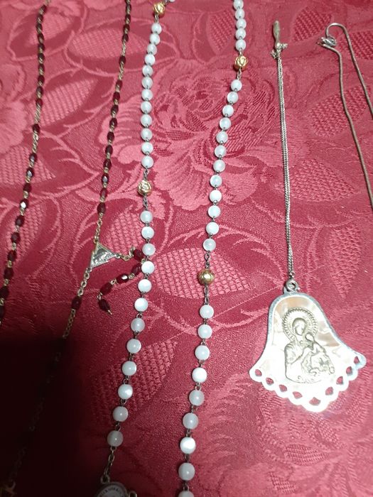 Стари  бижута и  броници с перли