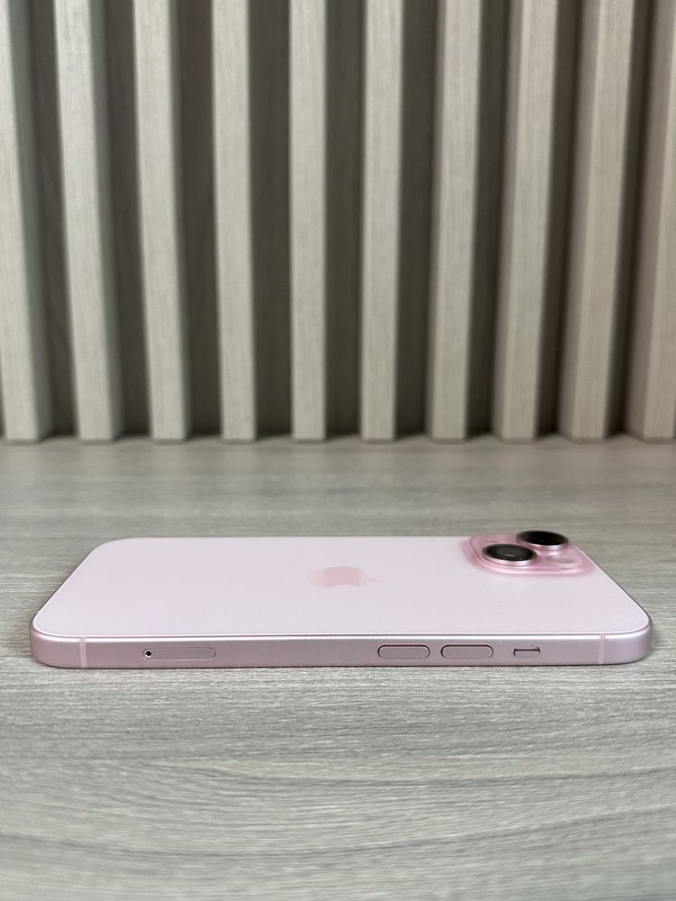 iPhone 15 Pink,128GB,Baterie 100%,Neverlocked,GARANTIE 8 luni!