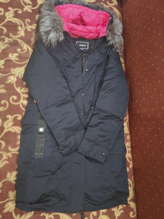 Продам зимнюю куртку