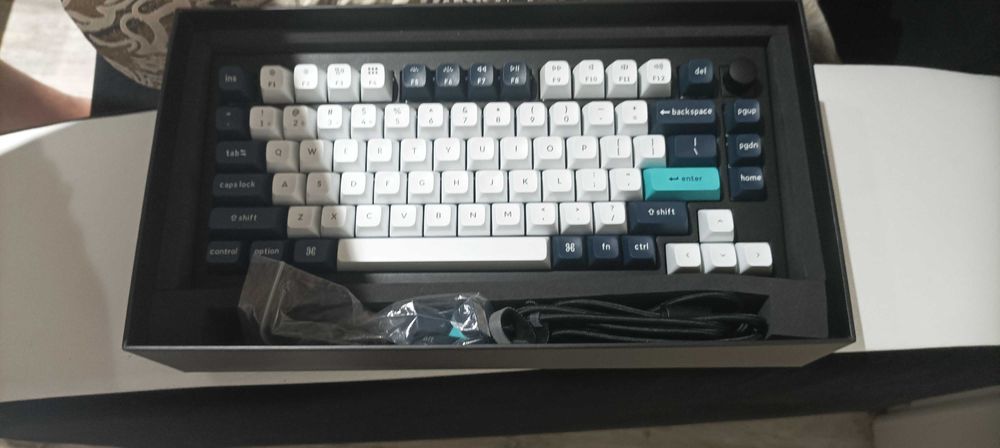 Keychron Q1 Max QMK/VIA Wireless Custom Mechanical ..