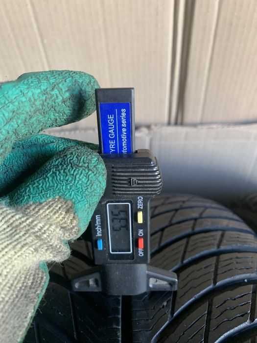 245/50/R19 Michelin Pilot Alpin 5 ZP Run Flat