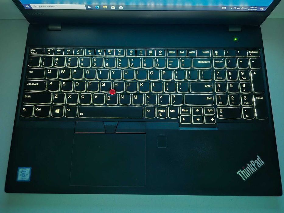 Lenovo Core i7-7600U 16/512gb Ekran 15.6 Narxi: 189$