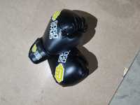 Чисто нови Боксови ръкавици 10 Oz - Boxing gloves черни и червени