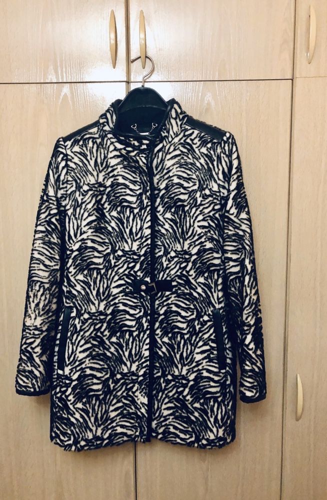 Палта Kensol, Zara, кожено яке Mohito, бяло яке GAP