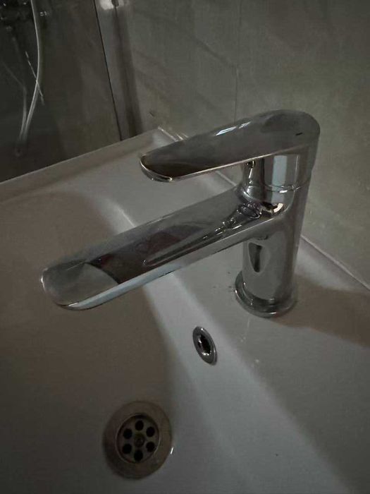 Аксесоари за баня,шкаф огл,сив мат,хром,неръждайма стомана,душ,батерия