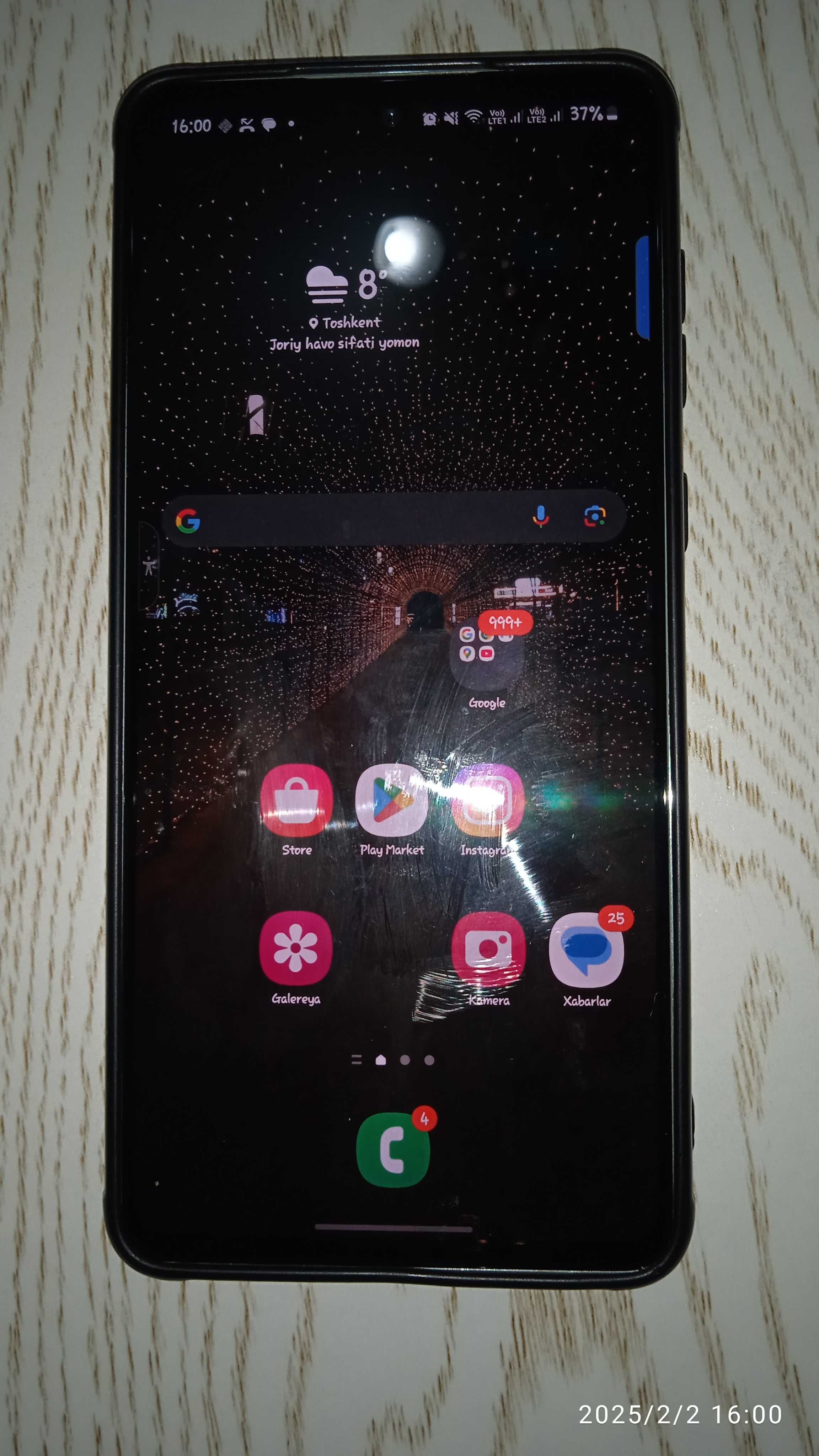 Samsung A73 5G 128Gb /6 Gb Karobka ,doc. bor.Aybi yo'q .Usta ko'rmagan