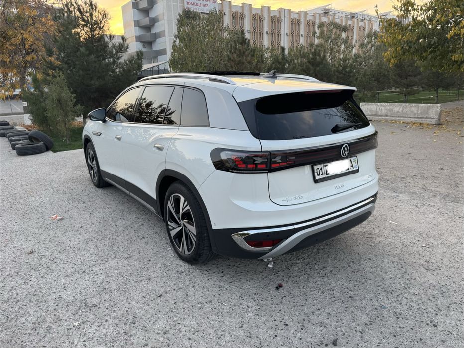 Volkswagen id 6 crozz pro 2023