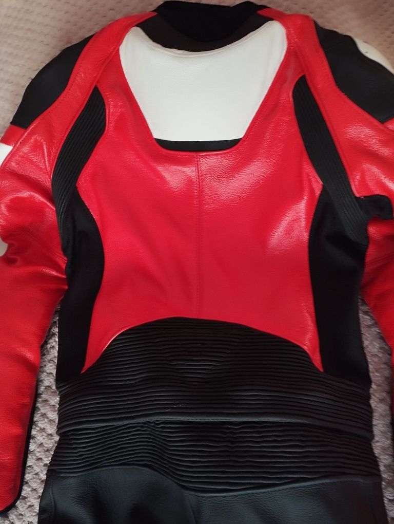 Дамски кожен мото екип Dainese