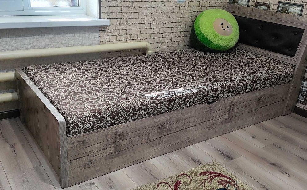 Односпальная кровать