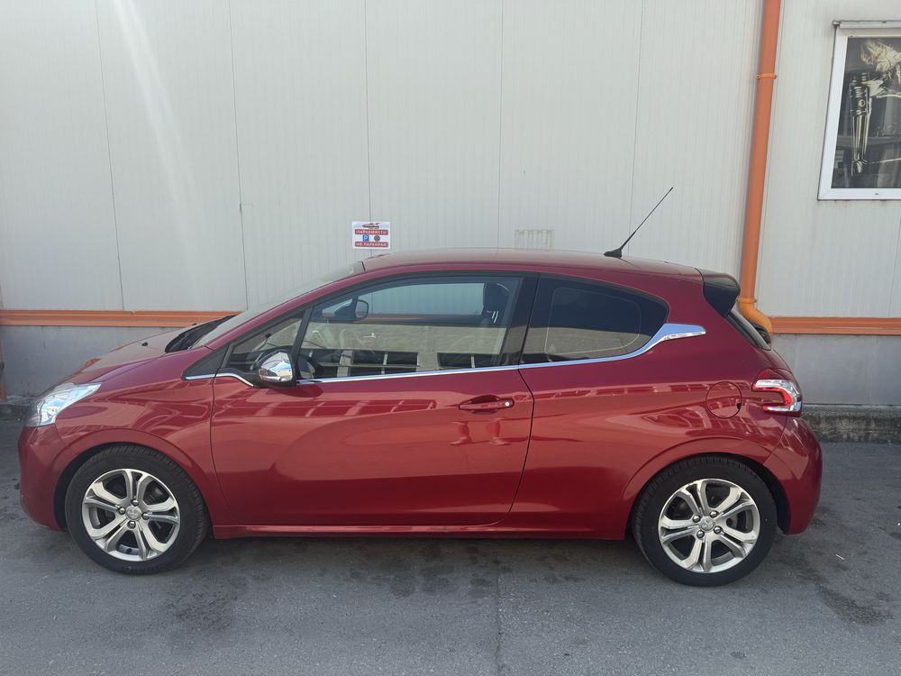 Peugeot 208 1.6 E-HDI Allure