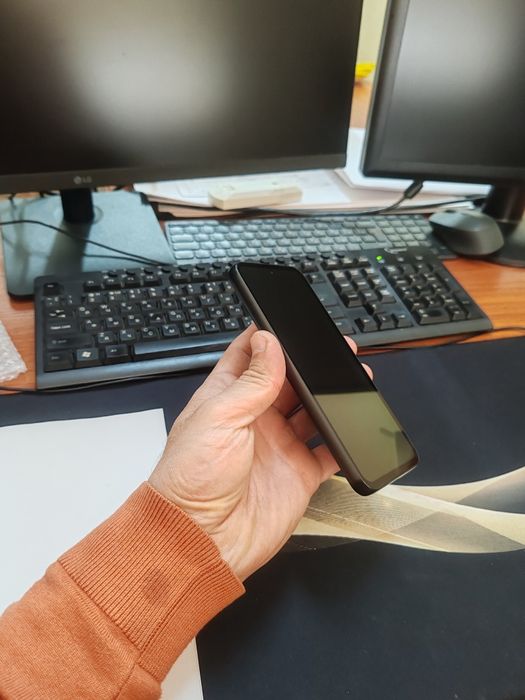 Samsung A54 5G 8/256gb(2025)ideal ochilmagan usta kurmagan aybi yuq