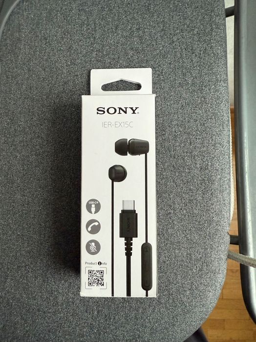 Слушалки Sony чисто нови
