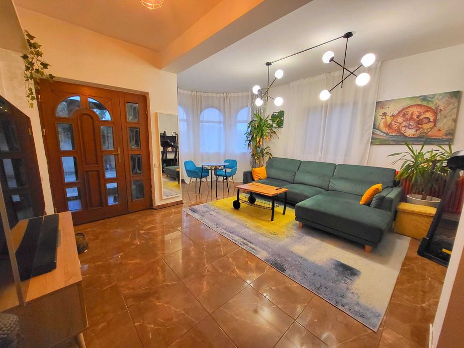 Casa - Vila Individuala in Domnesti, Central, 270 mp, teren 402 mp