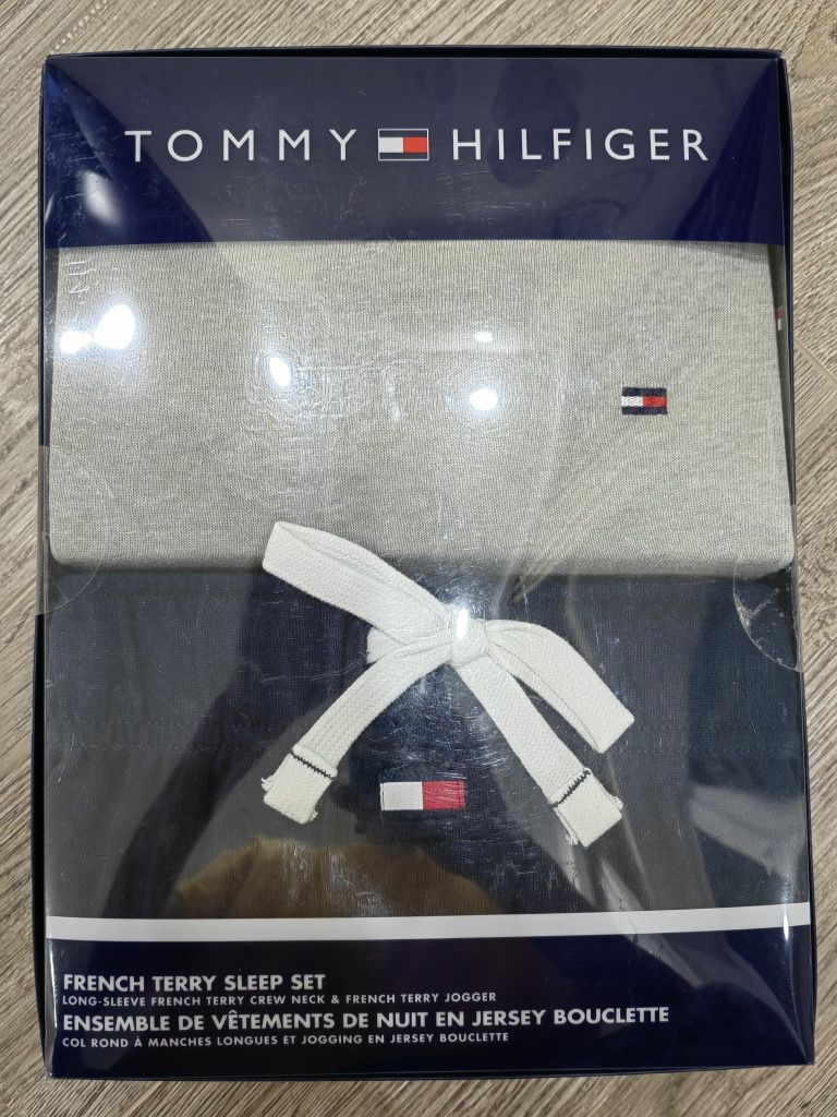 Tommy hilfiger. Одежда тёплая для дома