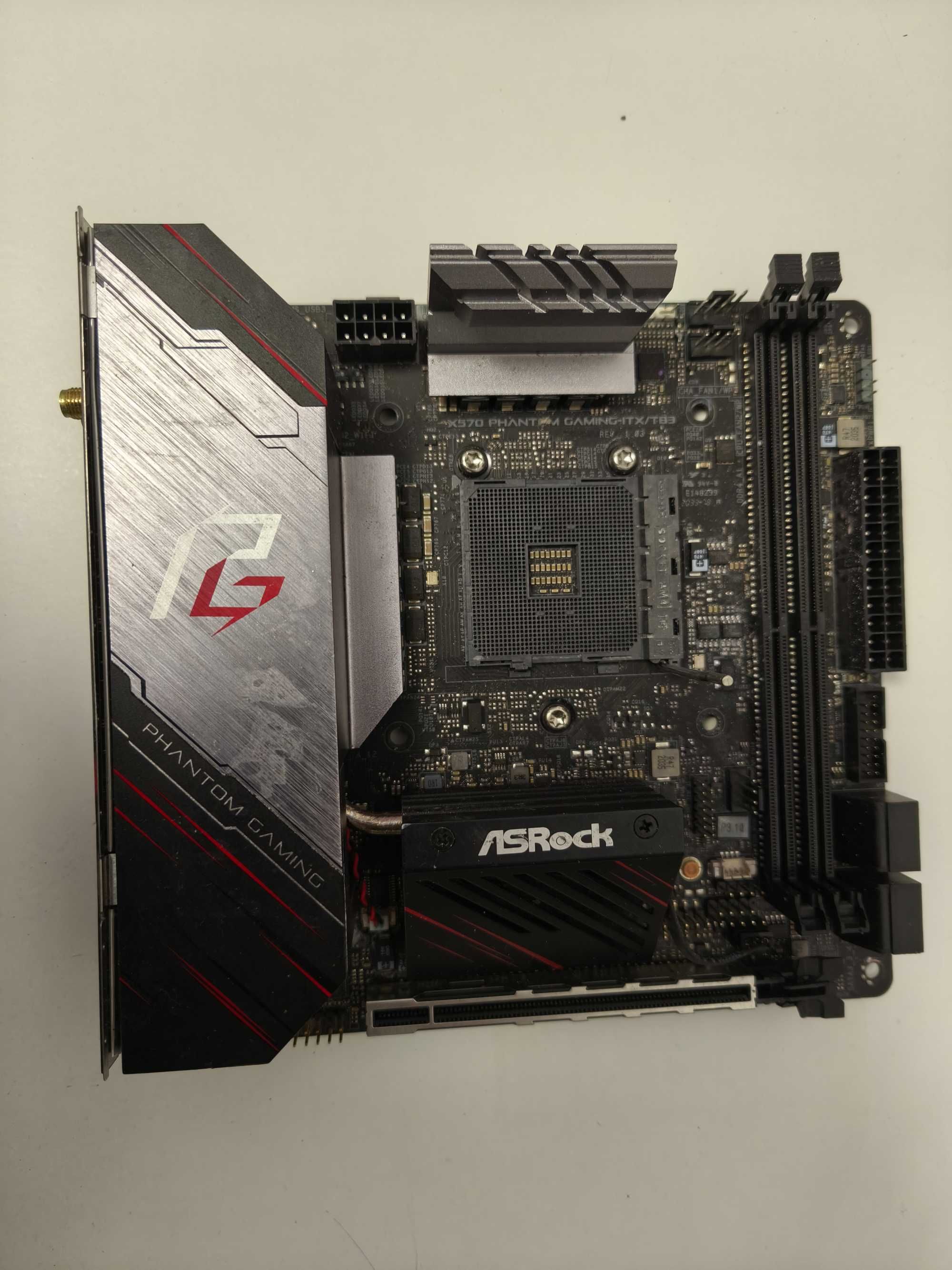 Placa de baza Asrock X570 Phantom Gaming-ITX/TB3 AMD AM4 mITX