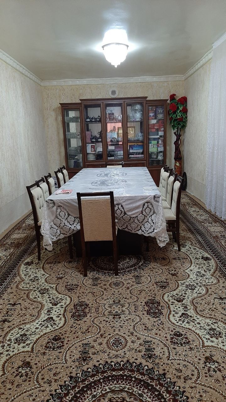 Шофиркон туман марказида ховли сотилади